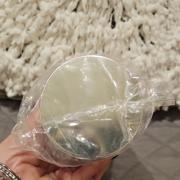 Vintage The Pampered Chef Silver Flower Bread Tube - Picture 5 of 9